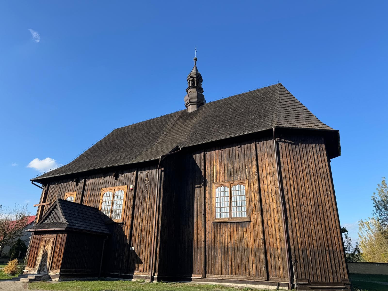 Parafia Rzymskokatolicka Matki Bożej Częstochowskiej w 29-135 Radków - zdjęcie 1